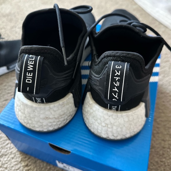 NMD Adidas R1 Originals Shoes - Picture 2 of 7